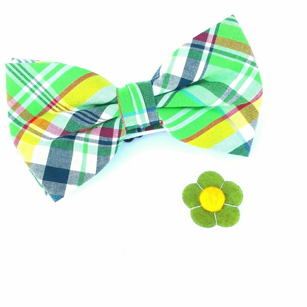 Exclusive Plaid Green Bow with Lapel Accent